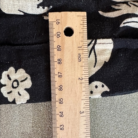 Rachel Zoe Black & Cream Floral Linen Blend Belted Romper Size 6 (1260) - Picture 15 of 17